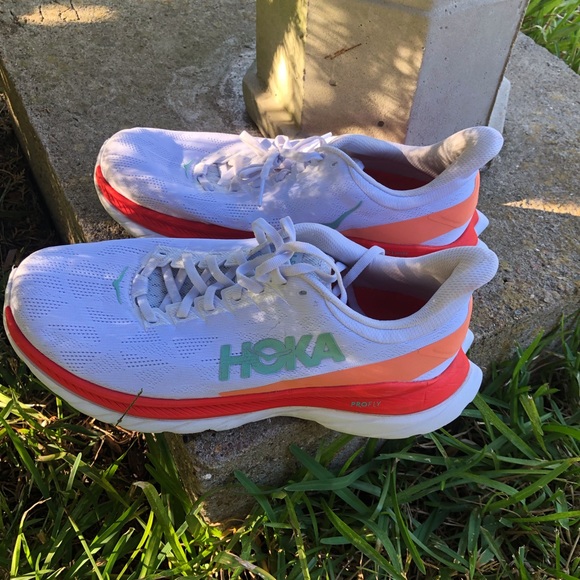 Hoka Shoes - Hoka shoes